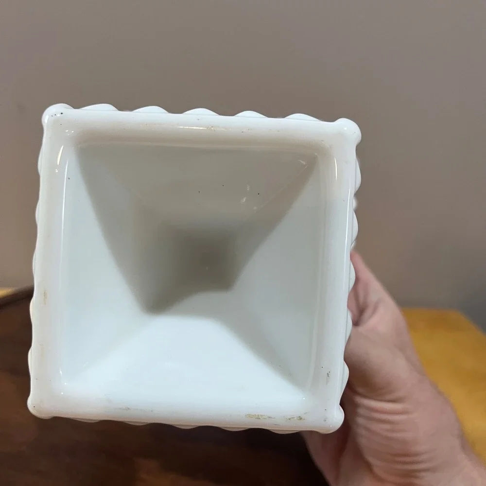 Vtg Westmoreland Milk Glass Wedding Cake Box Grapes Gold Trim Pedestal Dish 9.5